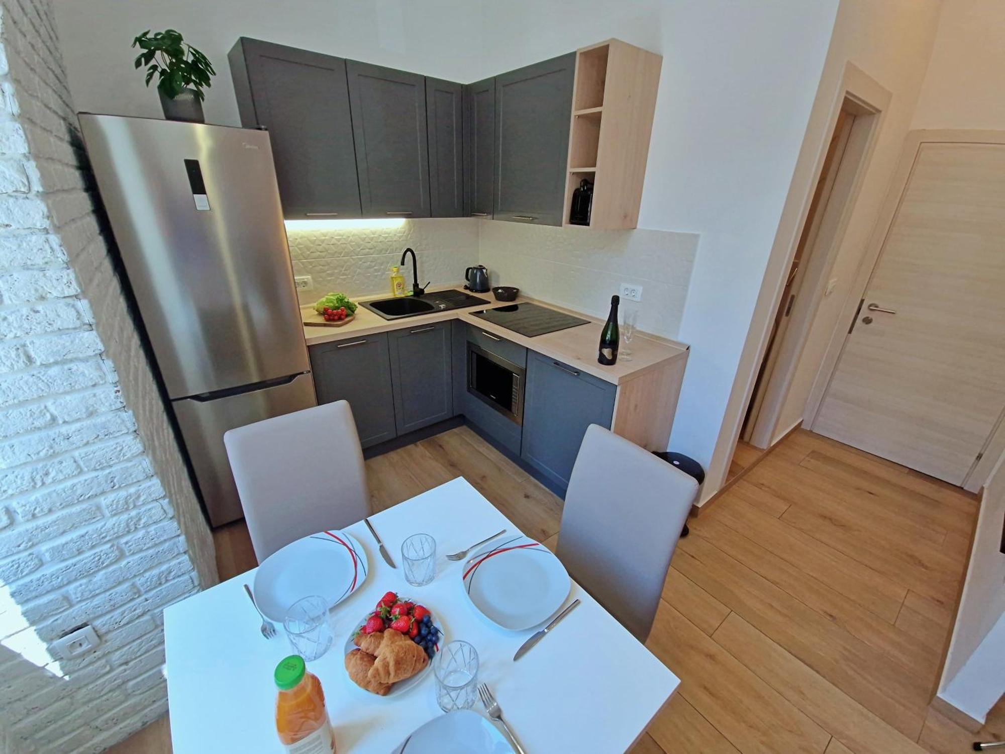 Lola'S Place Риека Экстерьер фото