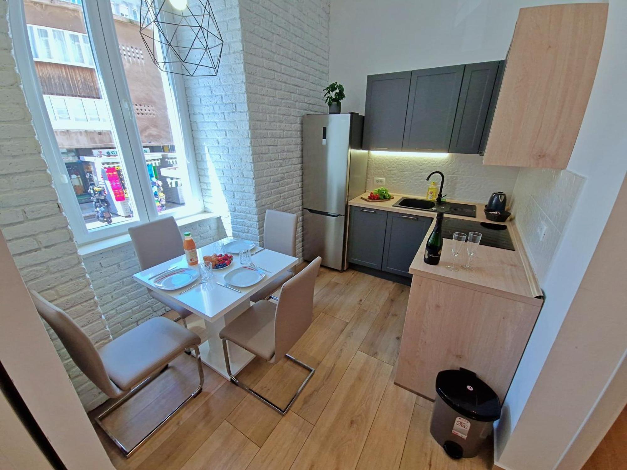 Lola'S Place Риека Экстерьер фото